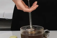 ステップ2: お湯を注いで攪拌